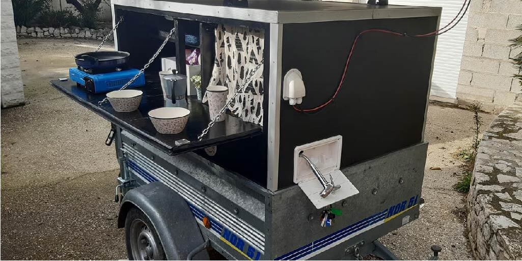 Remorque offroad, aménagée, système, eau, confort, van